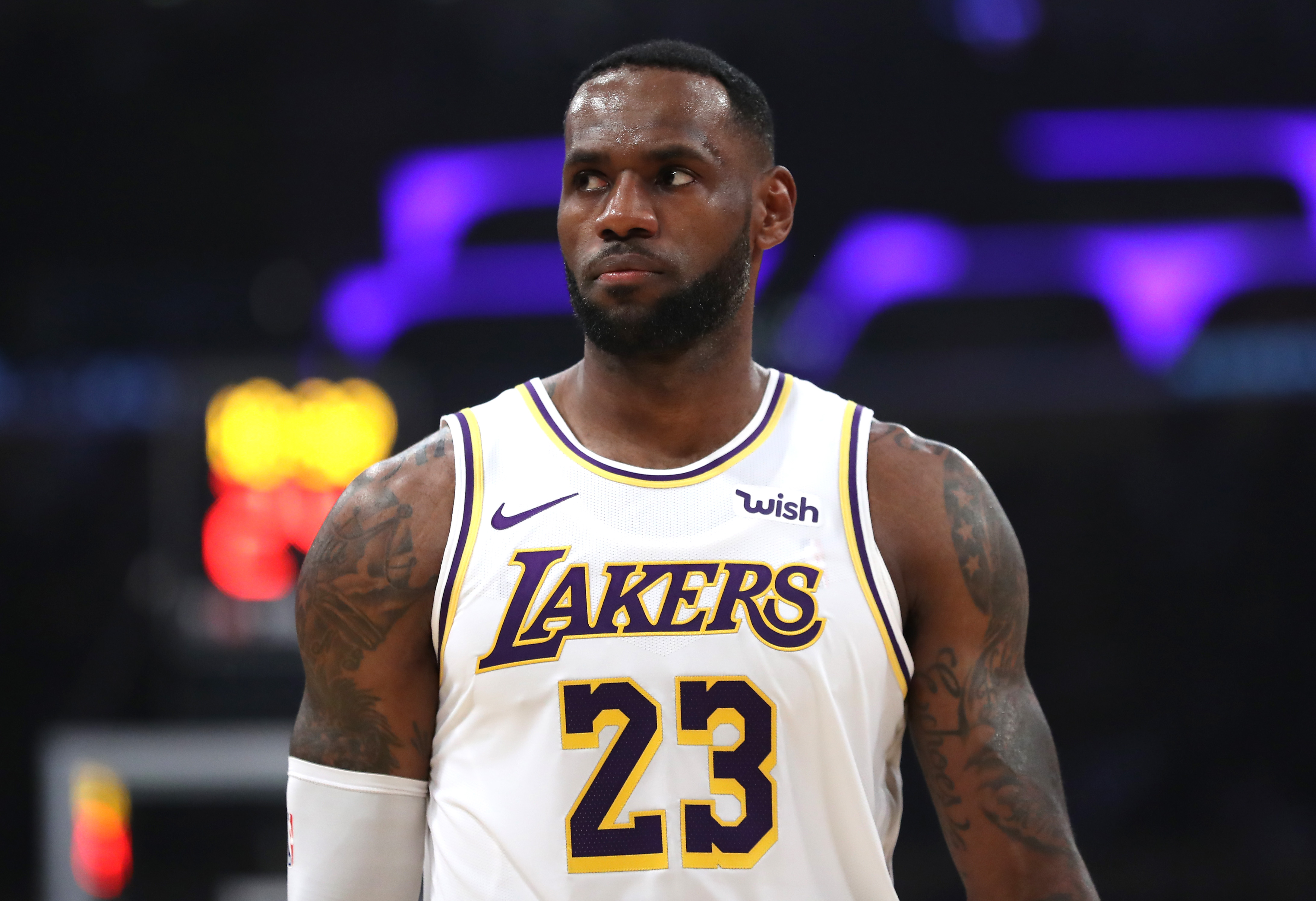 LeBron James' 'Restored' Hairline Had A Major Glitch During Recent Game