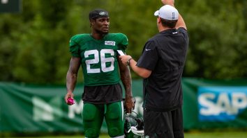 Le’Veon Bell Reveals The Teams Who Inquired About Him At Trade Deadline, And It Included The Steelers