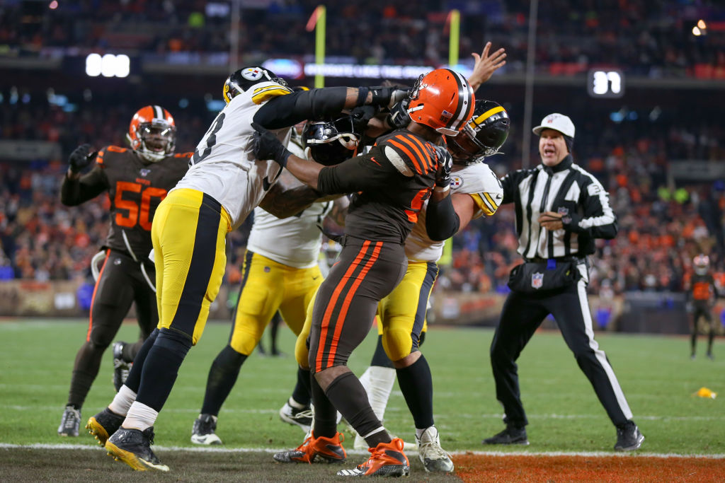 Here's What Current And Former NFL Players Had To Say About The Myles ...