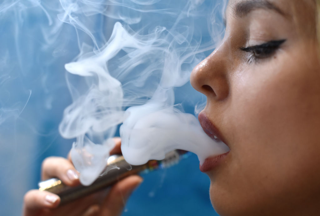 First Vape User Diagnosed With Incurable 'Cobalt Lung' From E ...