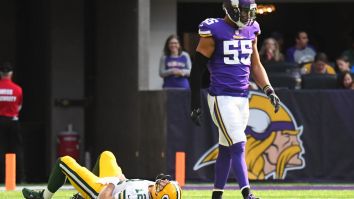 Minnesota Newspaper Includes Picture Of Vikings Hit On Aaron Rodgers That Resulted In Broken Collarbone While Remembering Top Sports Moments Of The Decade