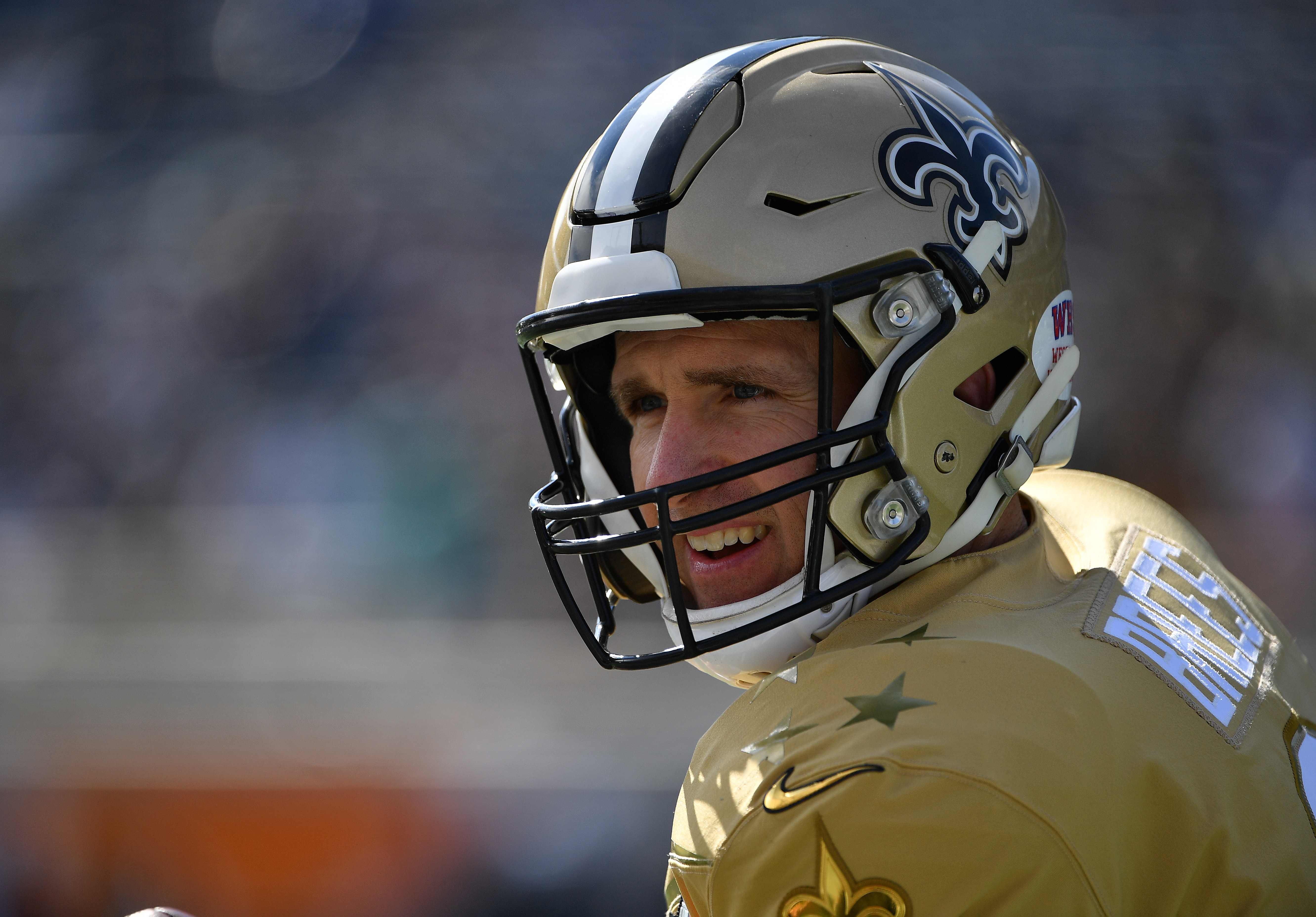 Drew Brees Shows Off His Lightning-Fast Decision-Making Skills With