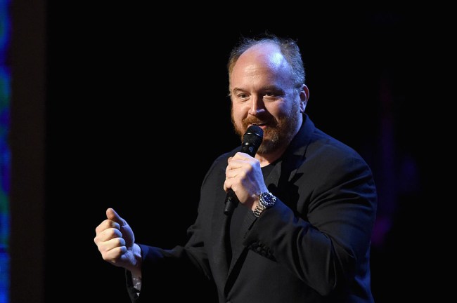 Louis CK scores standing ovation from crowd at tribute show for comedian Patrice O'Neal.