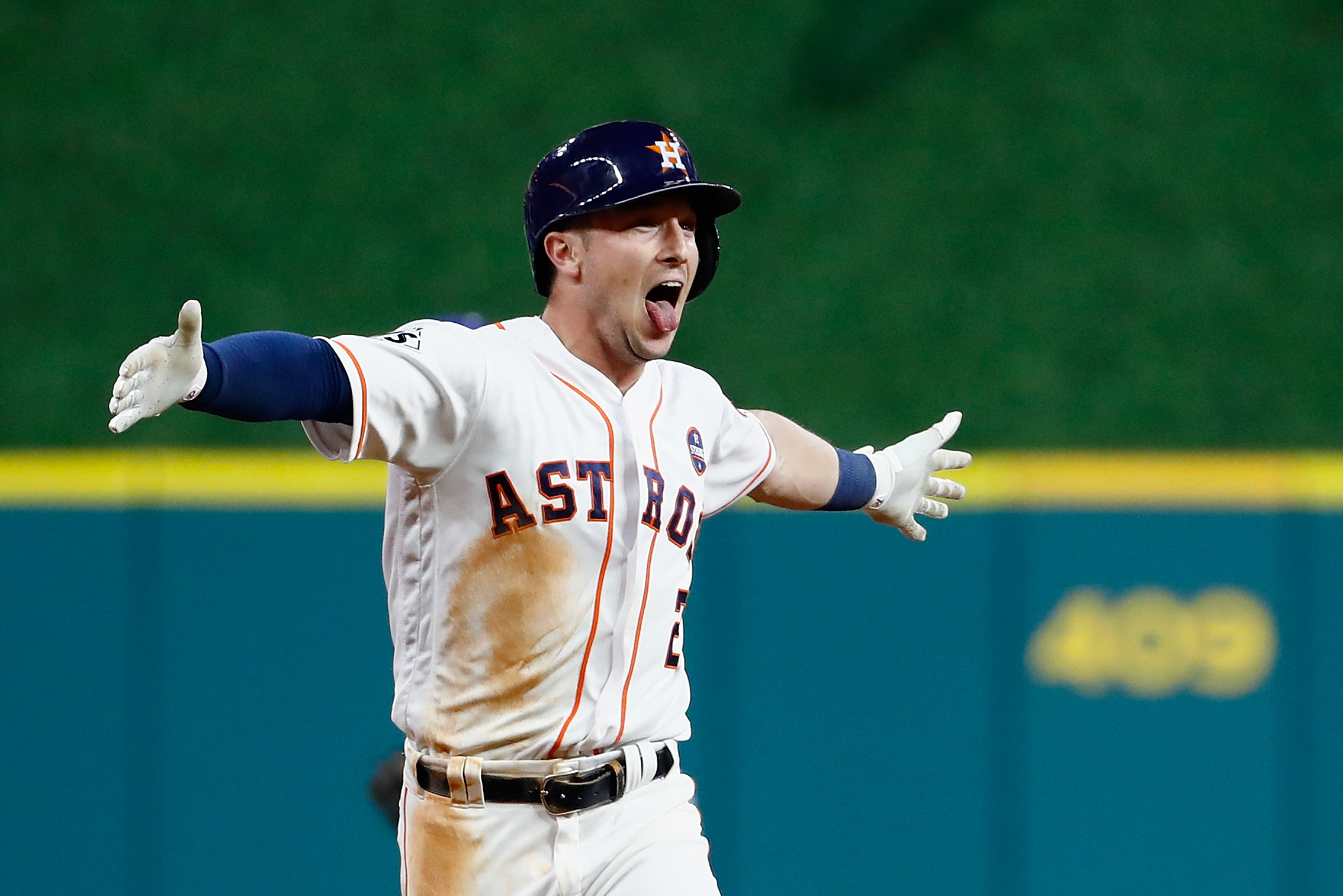 Bregman hits 2 HRs, Astros hammer Angels 14-2 in Mexico