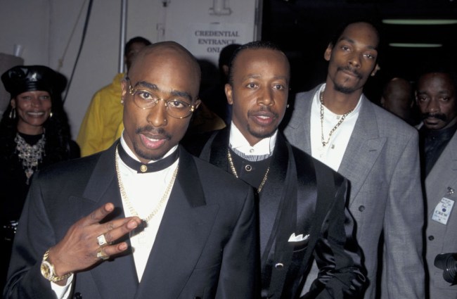 Snoop Dogg threw Tupac Shakur under the bus while talking to Jada Pinkett Smith about the late rapper's use of misogynistic lyrics after comments about Gayle King.
