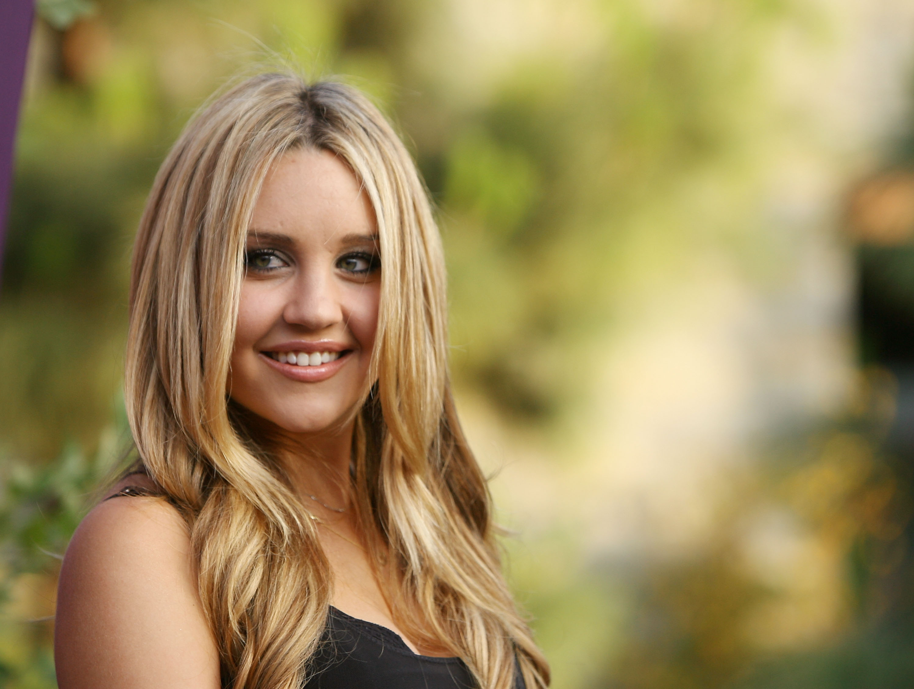 Amanda Bynes Announces She Is Engaged To The 'Love Of Her Life,' But Is