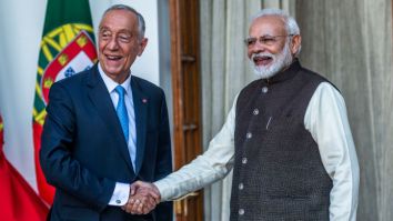 Has There Ever Been A More Awkward Handshake Than This One Between The Leaders Of India And Portugal? Let’s Look At Some Other Contenders