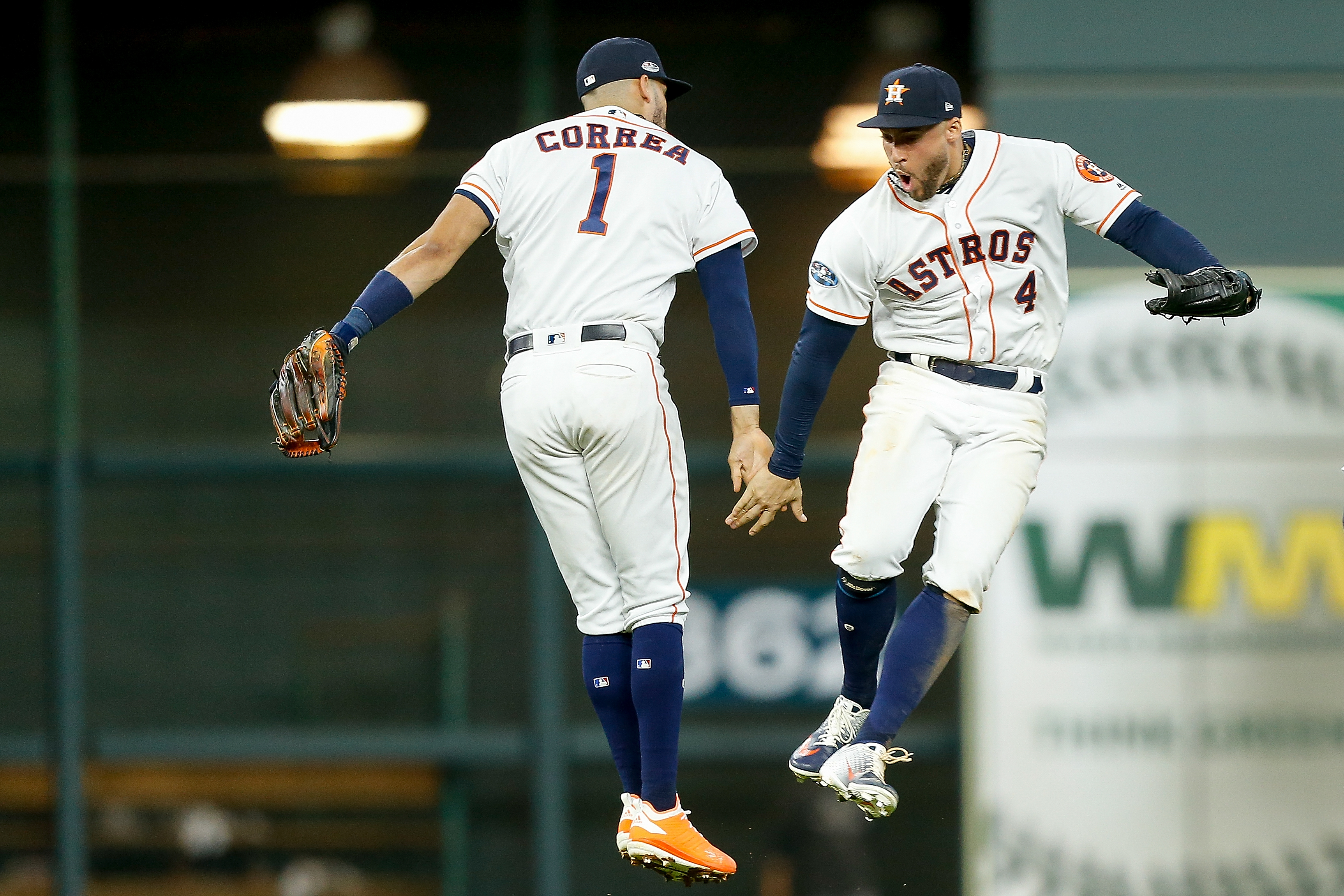 When you realize it's Friday 🕺 #astros #battle #security #baseball #f