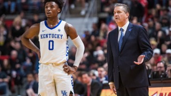 Video Surfaces Of Kentucky Guard Ashton Hagans Flashing Massive Stack Of Cash, Louisville Fans Outraged