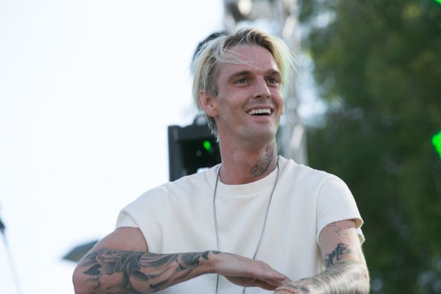 Aaron Carter Gets Large Face Tattoo Dedicated To His Instagram Model Girlfriend Because That Always Ends Well Brobible