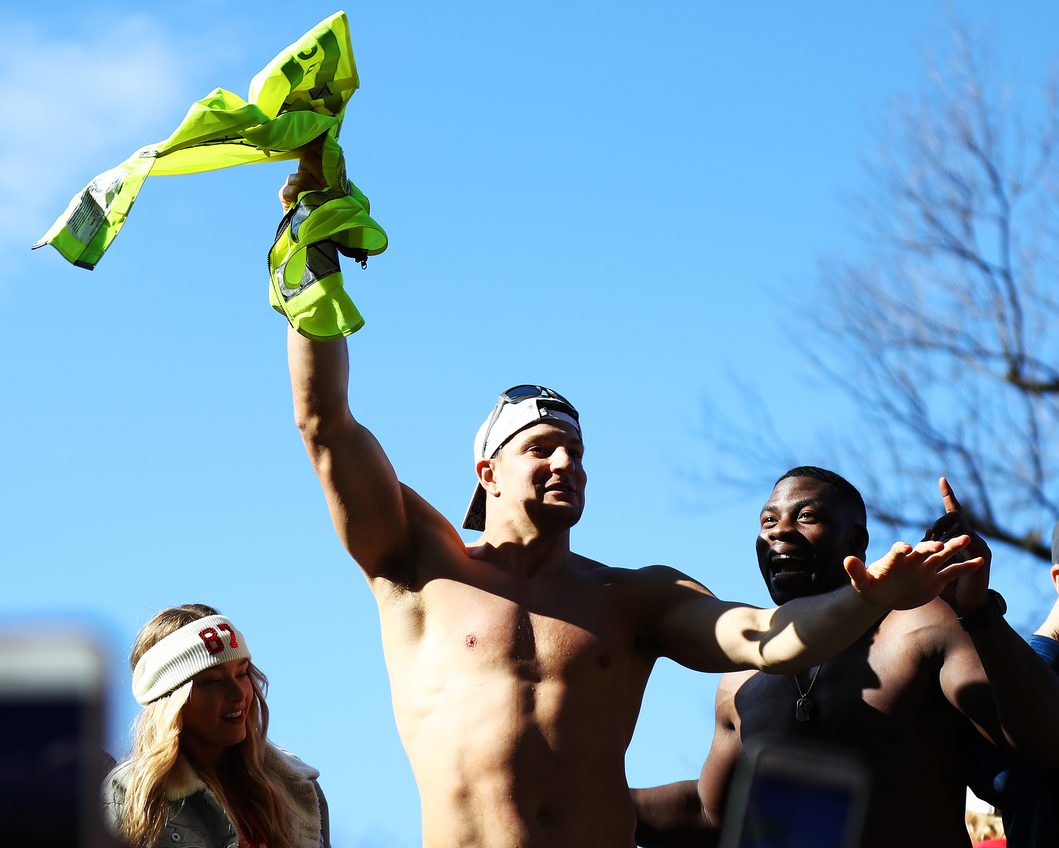 Rob Gronkowski Receives Bucs' No. 87 Jersey, Jordan Leggett