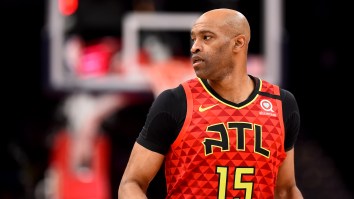 Vince Carter Dunked On A Guy Who Dropped $125 On An Autographed Card That He Didn’t Actually Sign