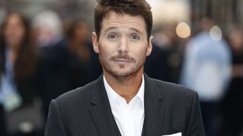 Kevin Connolly Gets Called Out For His Lack Of Attention To Detail In The Series Finale Of ‘Entourage’ And Immediately Defends Himself In An Epic Way