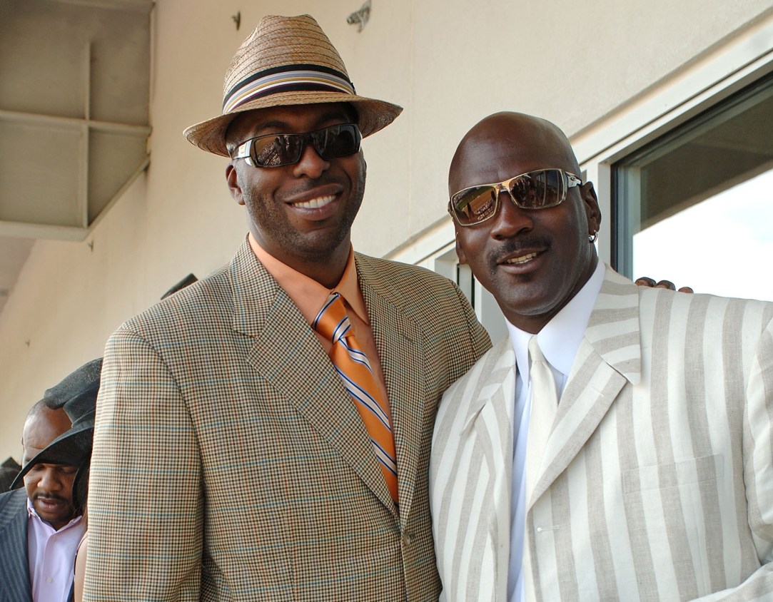John Salley Paid The Price For Busting Michael Jordan's Balls By Getting  Punched By MJ's Former Teammate At Kentucky Derby - BroBible