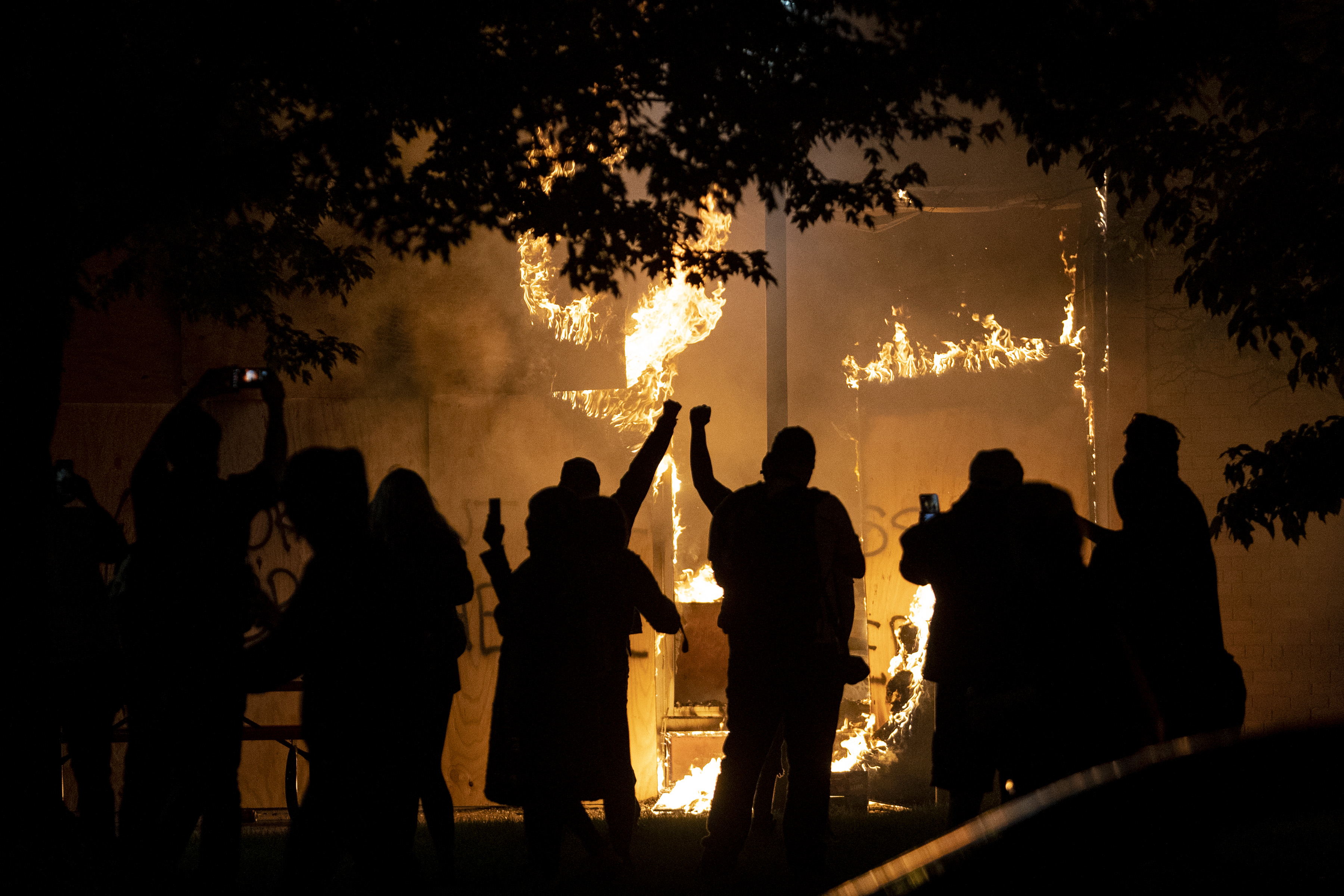 Espn Writer Chris Palmer Encourages Protesters To Burn That Sh T