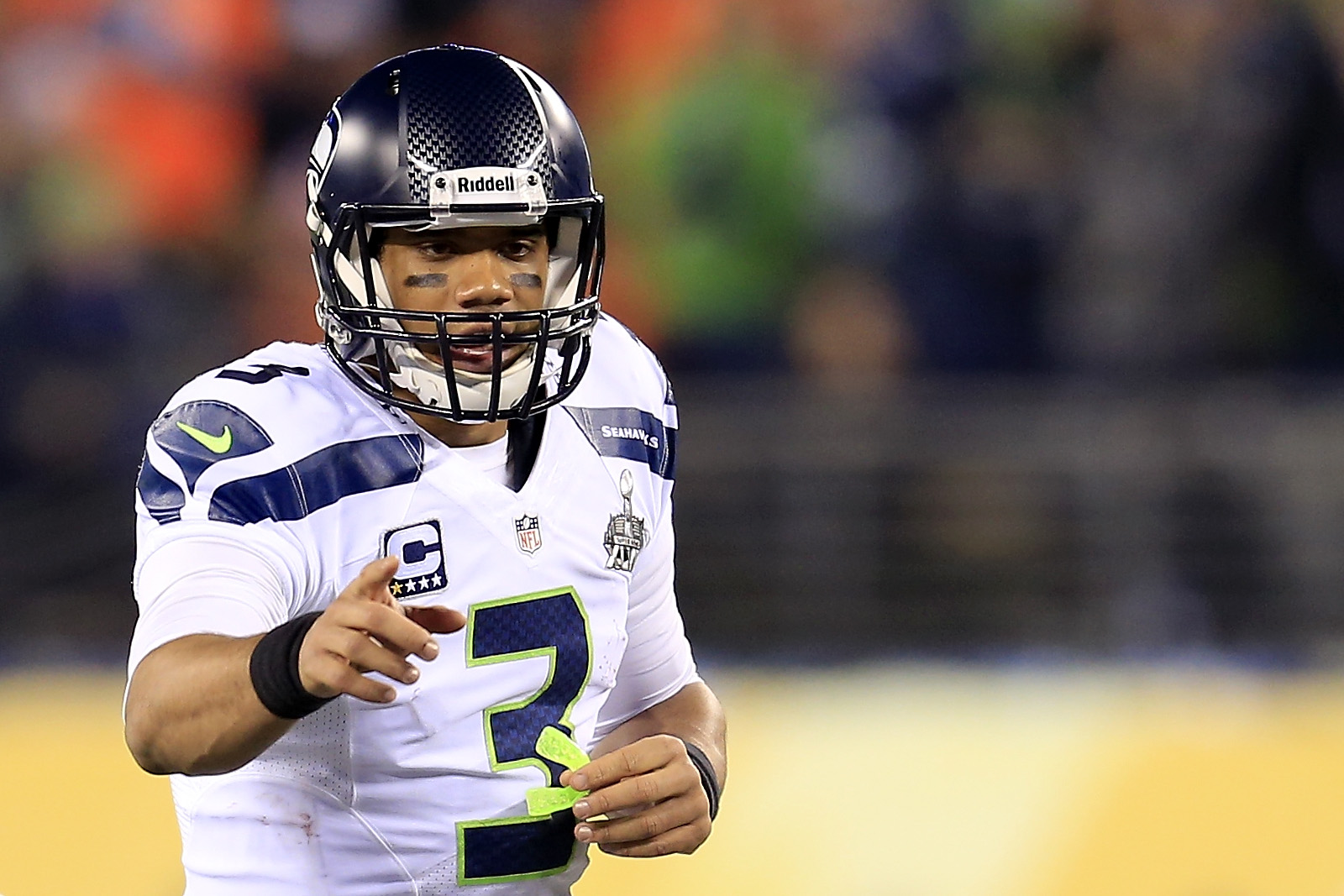 Russell Wilson reportedly trying to get Bucs receiver Antonio