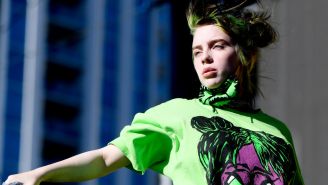 Crazy Billie Eilish Fan Shows Up To Singer’s House 7 Times In One Week And Cops Can’t Arrest Him Because Of Covid