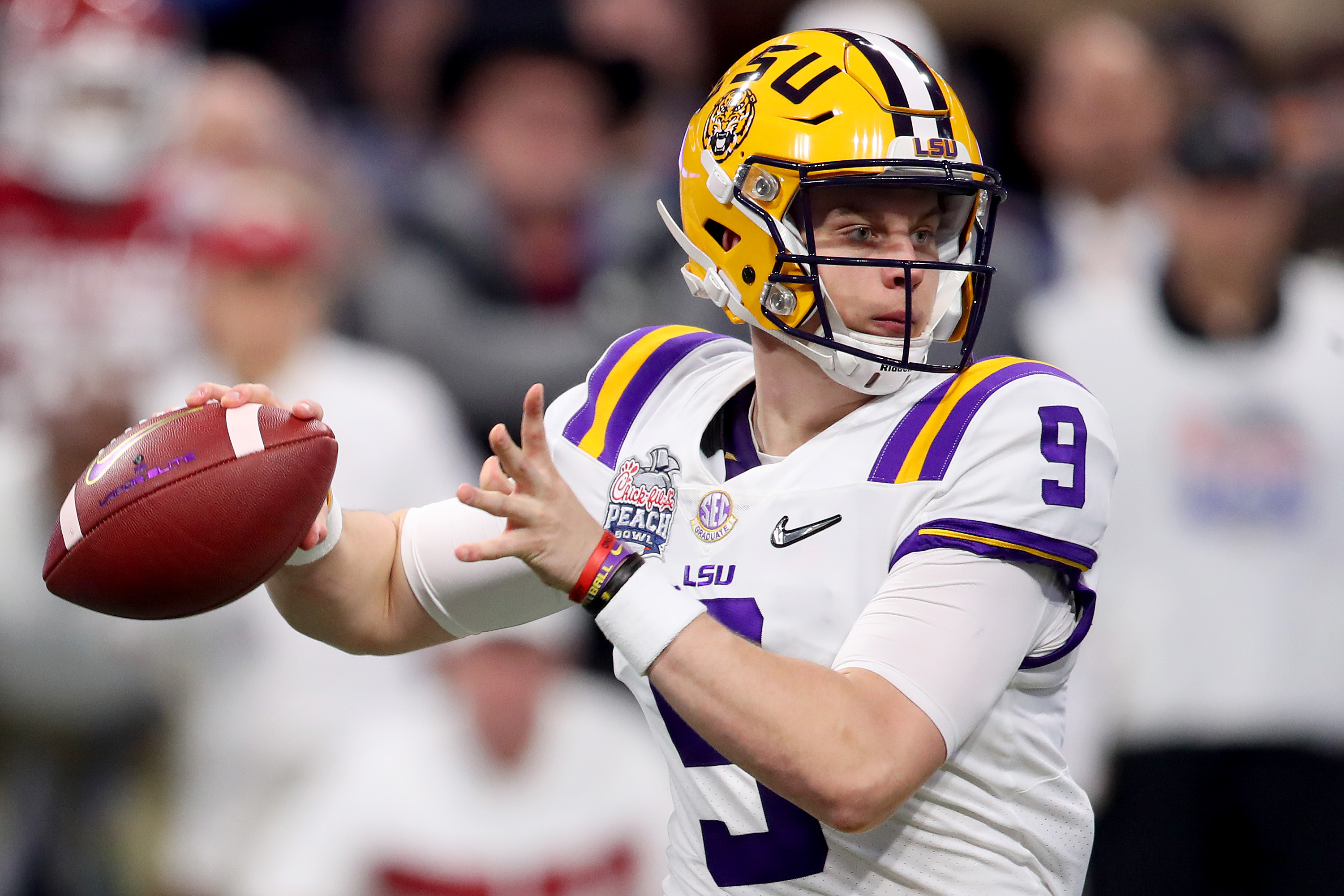 Brody Miller on X: Joe Burrow has brought the headband back out