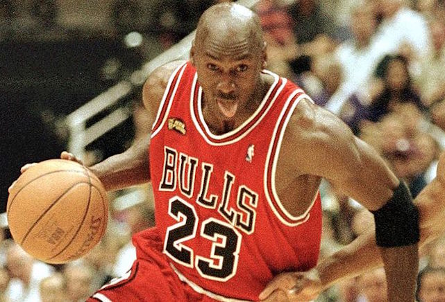 Teen Who Played Pick-Up Basketball With Michael Jordan In The '90s Boldly Claimed He Figured Out His Weakness An Unearthed News Clip -