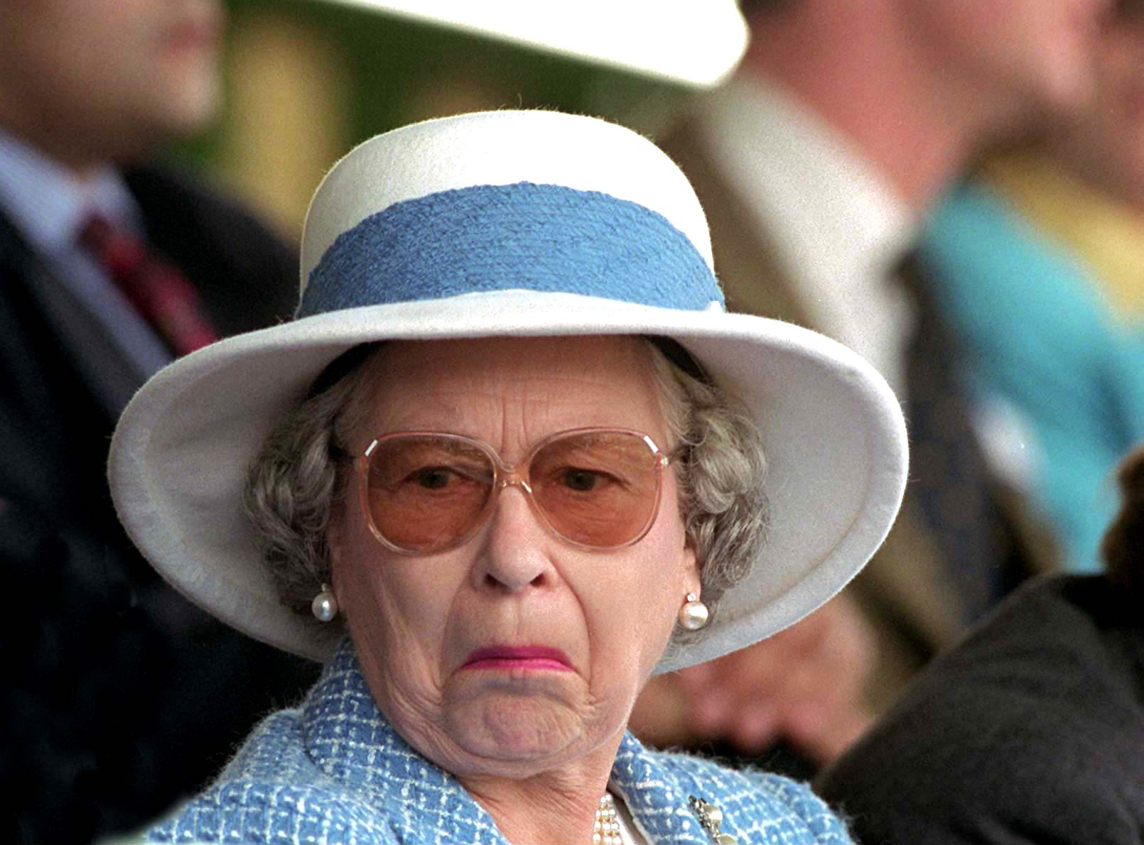 People Are Pooping Peeing All Over The Grounds Of The Queen