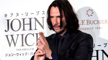 Keanu Reeves Is Auctioning Off A 15 Minute Zoom Chat To Benefit A Children’s Cancer Charity
