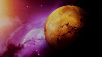 UFO Expert Discovers What He Believes To Be A Pyramid With ‘Magnificent Detail’ Buried On Mars