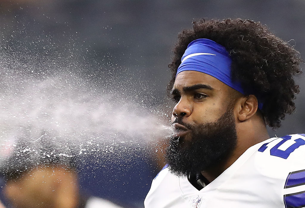 Ezekiel Elliott Forgot to Turn Off His Camera During a Stream and Told  Someone He Was 'Low-Key Faded' [UPDATE]