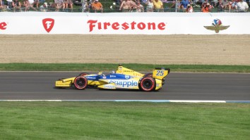 Indy Car Spotter Explains How They Help Race Car Drivers Avoid Crashes And Win Tight Races