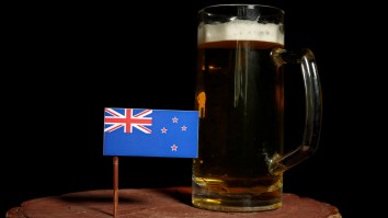 People At A Bar In New Zealand Went Absolutely Nuts At The Exact Moment The Country Lifted Almost All Coronavirus Restrictions
