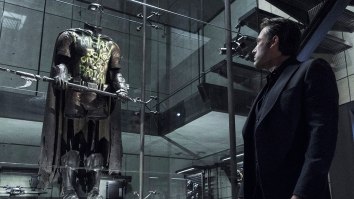 Zack Snyder Teases That His Version Of Robin Will Be Explored In The Snyder Cut