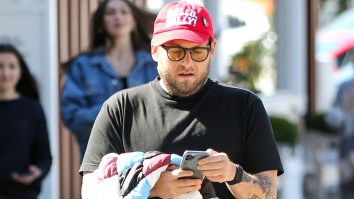 The Internet Is Inspired, And A Little Stressed Out, By How Jonah Hill Carries His Coffee