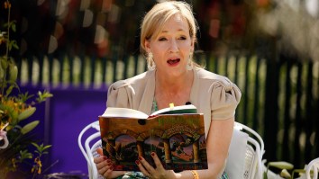 J.K. Rowling Foolishly Engages With Twitter Account Parodying ‘Harry Potter’ And The Result Is Pure Comedy Gold