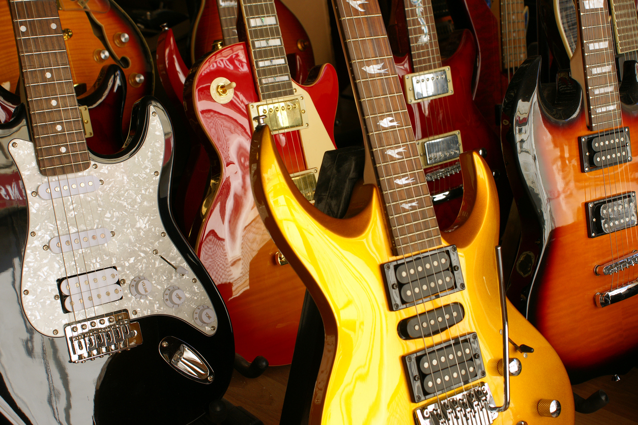 These Are The Fascinating Stories Behind 6 Of The Most Iconic Guitars ...