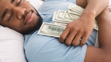 New Study Finds Link Between Being Rich And Sleeping Habits And It Just Doesn’t Seem Right