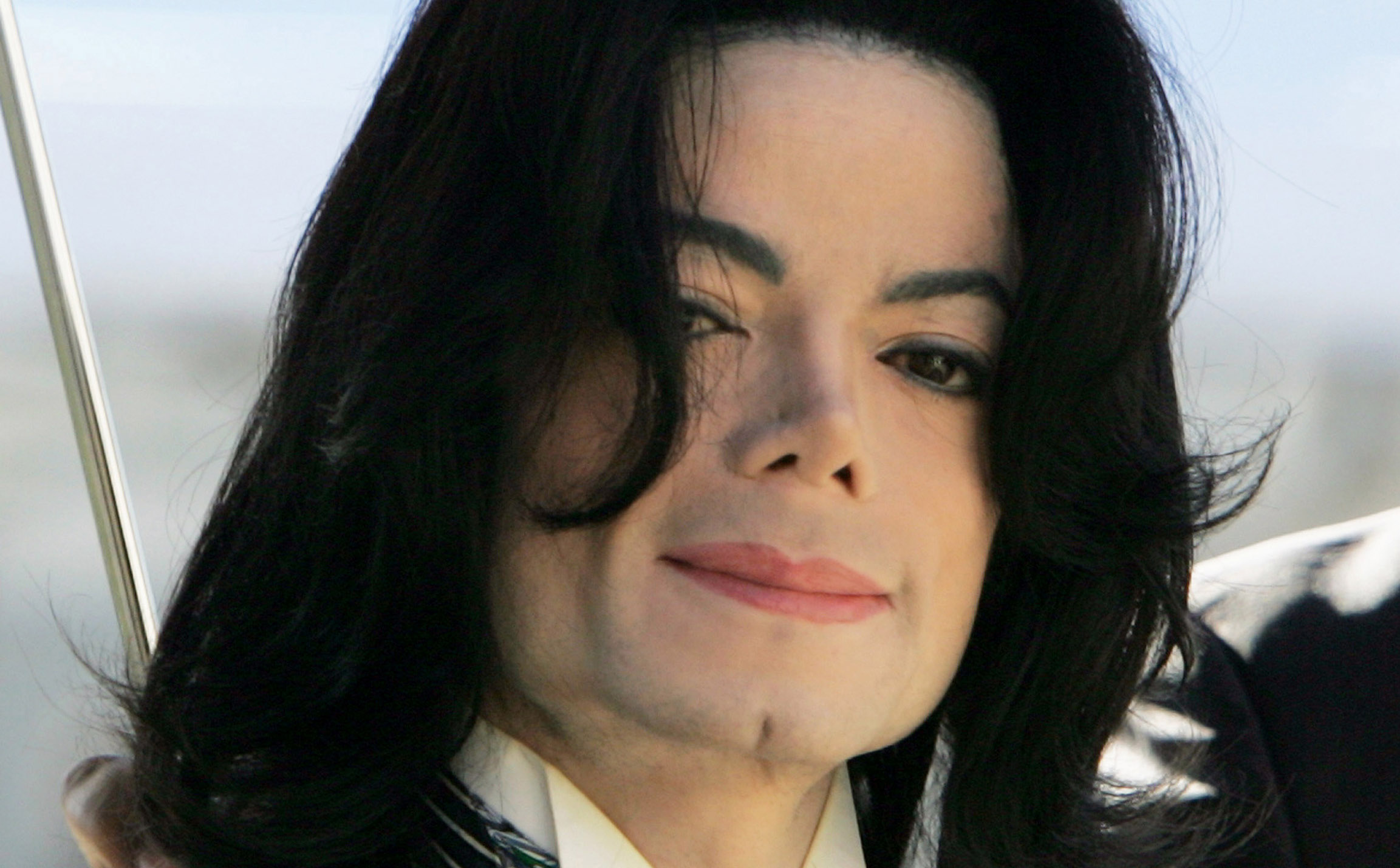 teen-who-looks-like-michael-jackson-forced-to-defend-herself-from