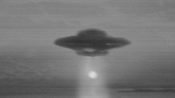 UFO Sighting Is ‘Proof’ Of Alien Base Located Off The Coast Of Florida, Expert Claims