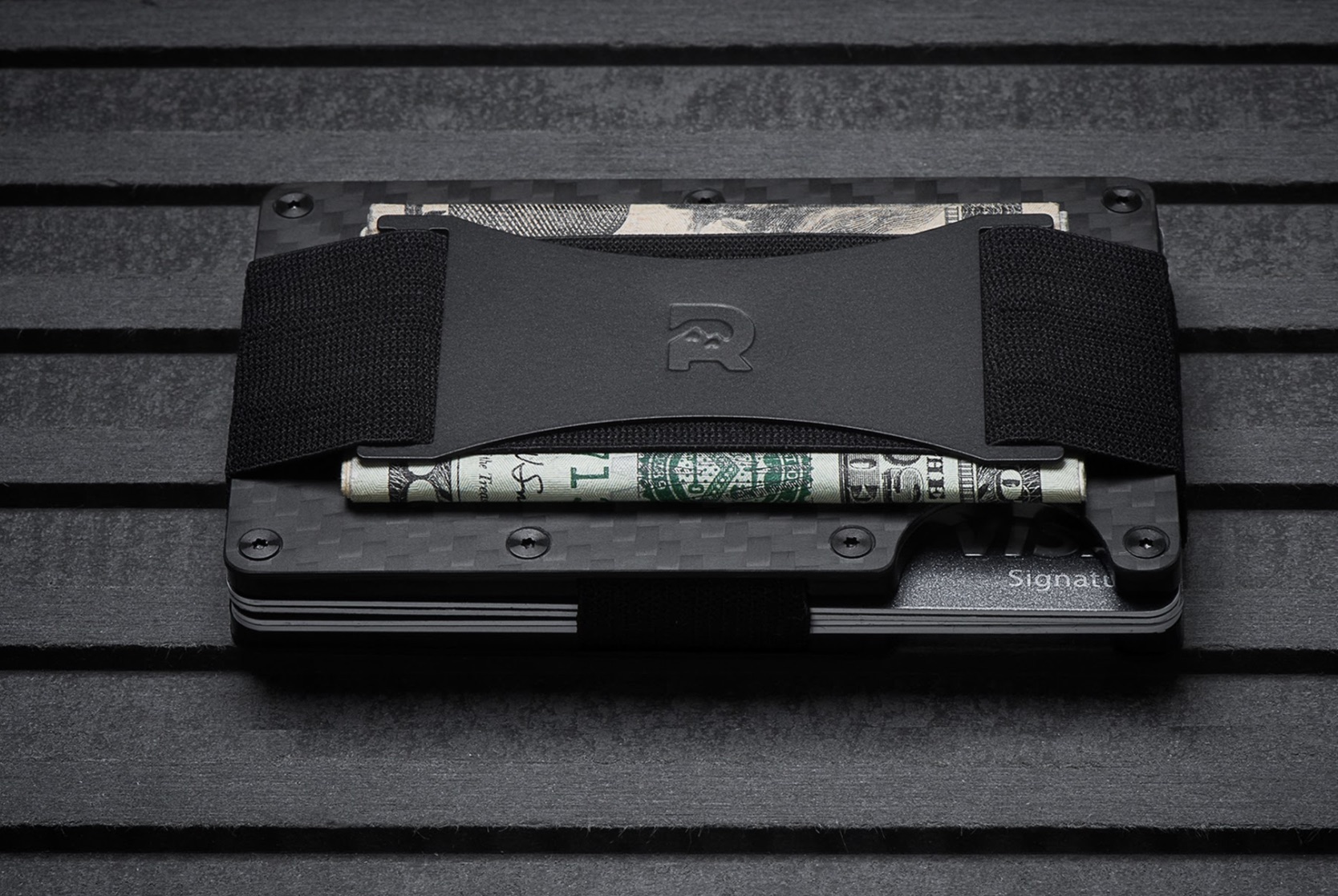 15 Of The Best Slim Wallets For Men That Fit Every Budget