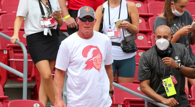 Buccaneers Player Why Was Brett Favre Allowed At Game Family Wasnt