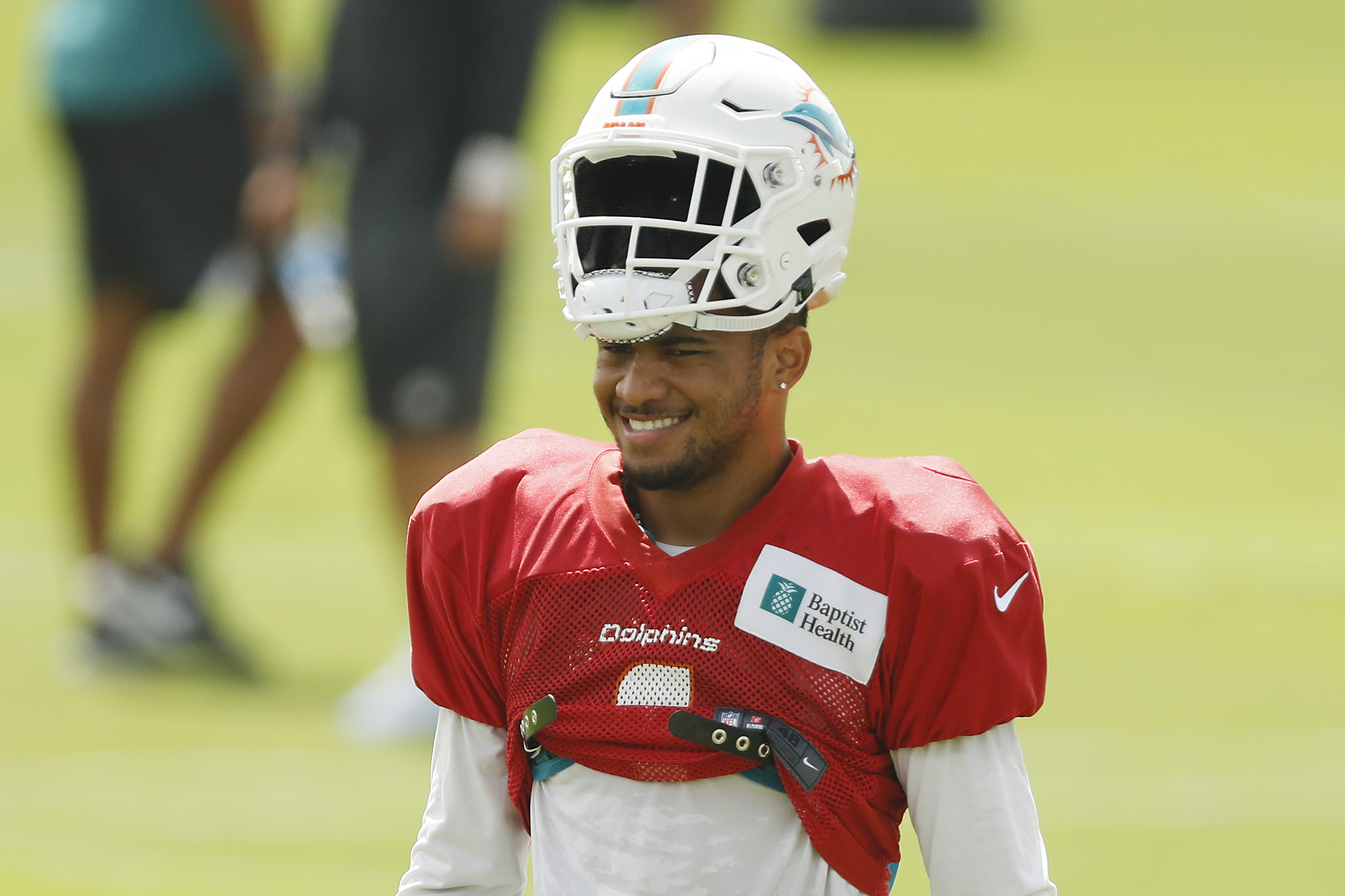 Dolphins' QB Tua Tagovailoa Says He Will Save Entire $30 Million Rookie  Contract, Will Live Off The Money He Makes From Endorsements - BroBible