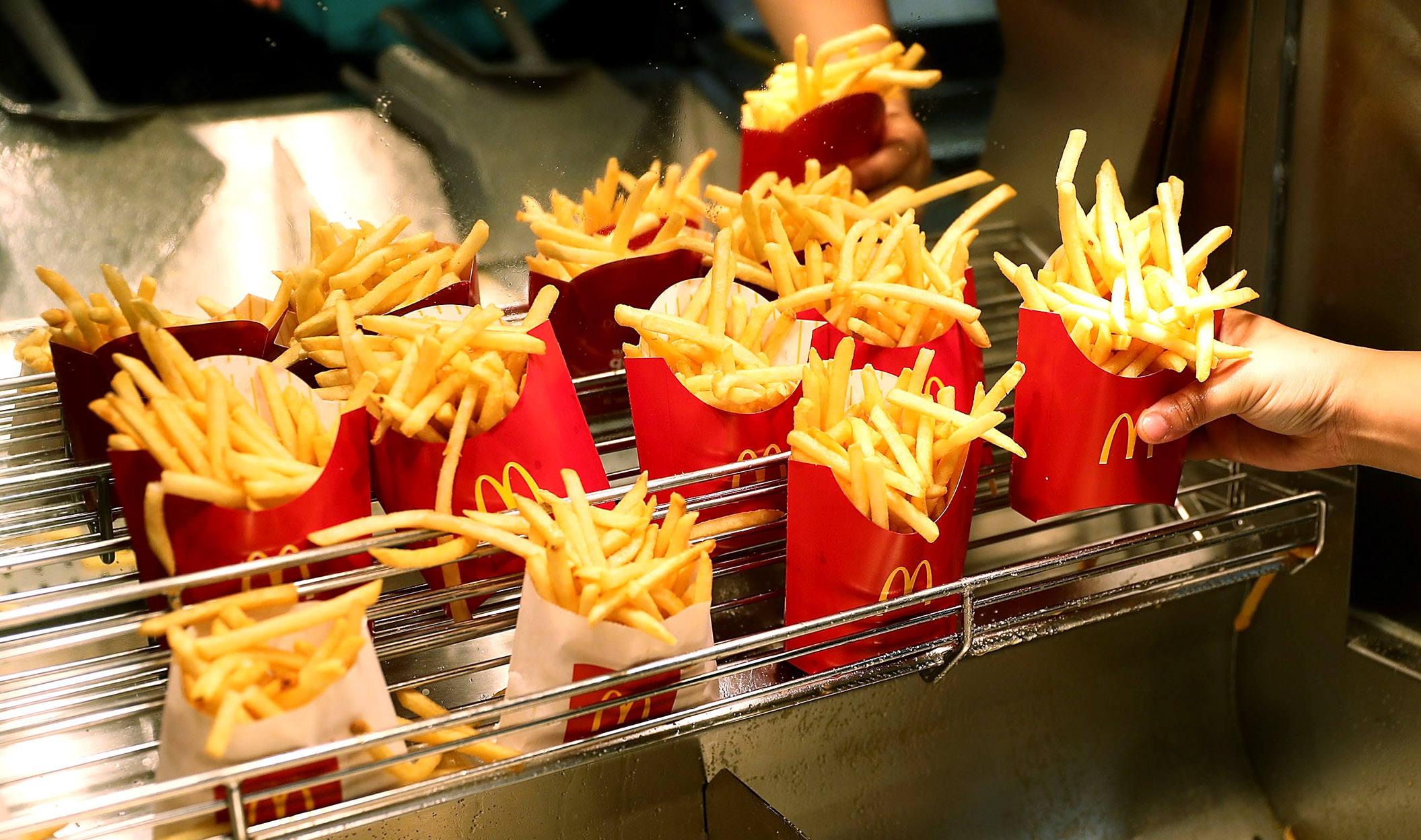 These 10 Mcdonalds French Fries Hacks Make The Worlds Perfect Food Even Better Brobible 