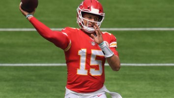 Liquor Store Employee Who First Broke The Patrick Mahomes Contract News Gets Awesome Surprise Gift From Chiefs