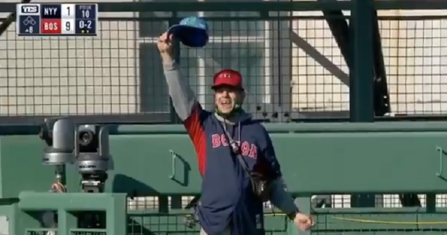 Red Sox fan makes catch of the night — in his first game in the Green  Monster seats - The Boston Globe