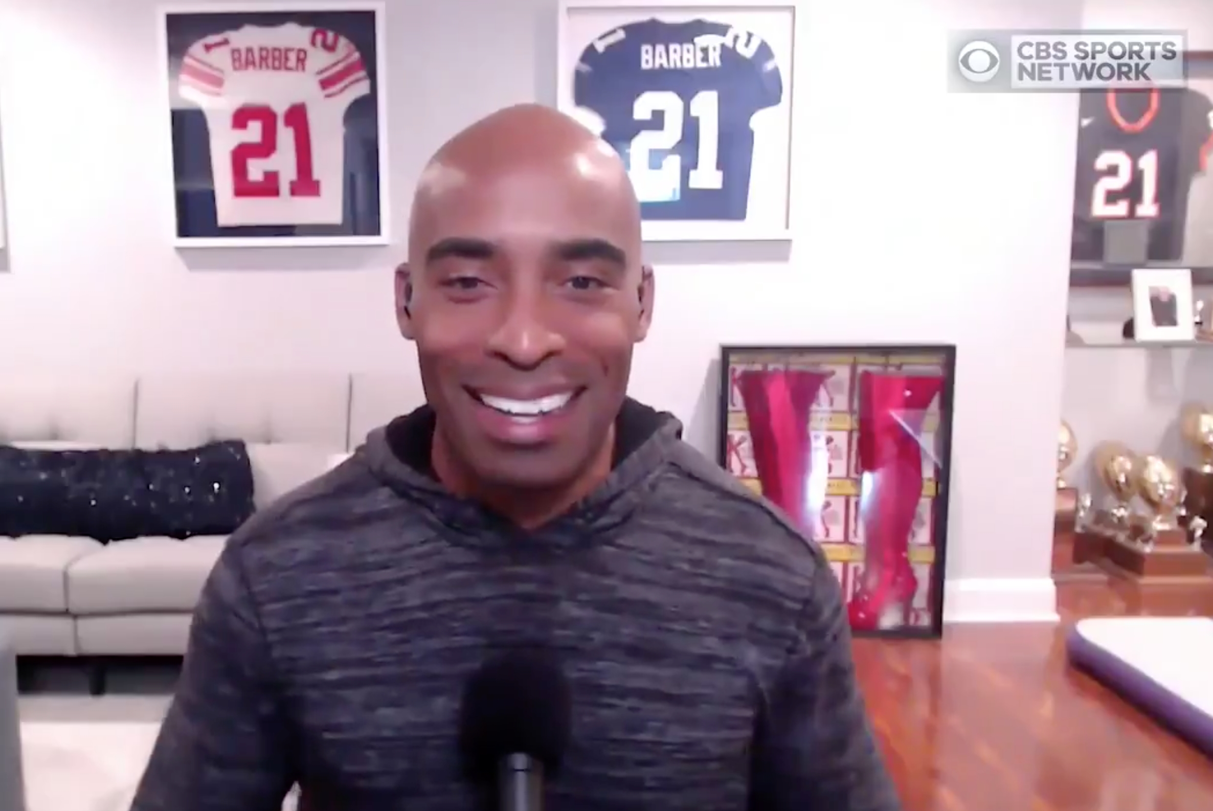 Internet Reacts To Tiki Barber Blasting Saquon Barkley By Saying He's ...