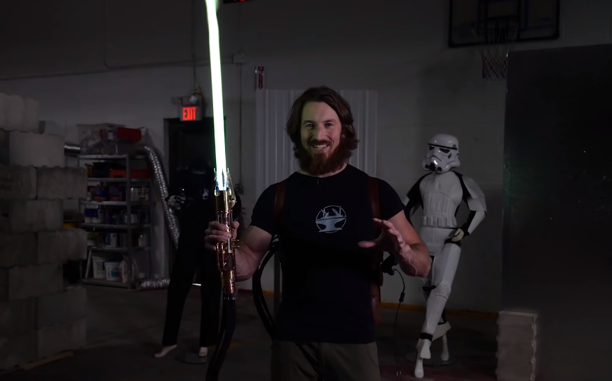 BEHOLD World's First Retractable PlasmaBased Lightsaber That Burns At
