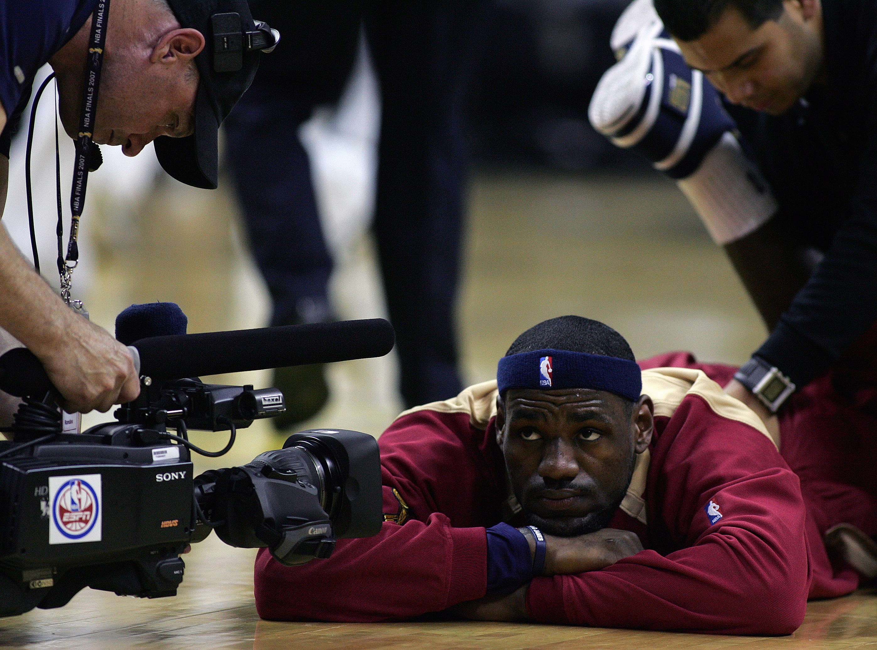 This Reminder Of The Trash Roster LeBron James Once Carried To An NBA ...