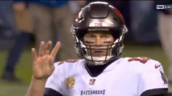 Tom Brady Embarrassingly Lost Track Of Downs At End Of Bears-Bucs Game And Had To Be Told The Game Was Over After 4th Down Play
