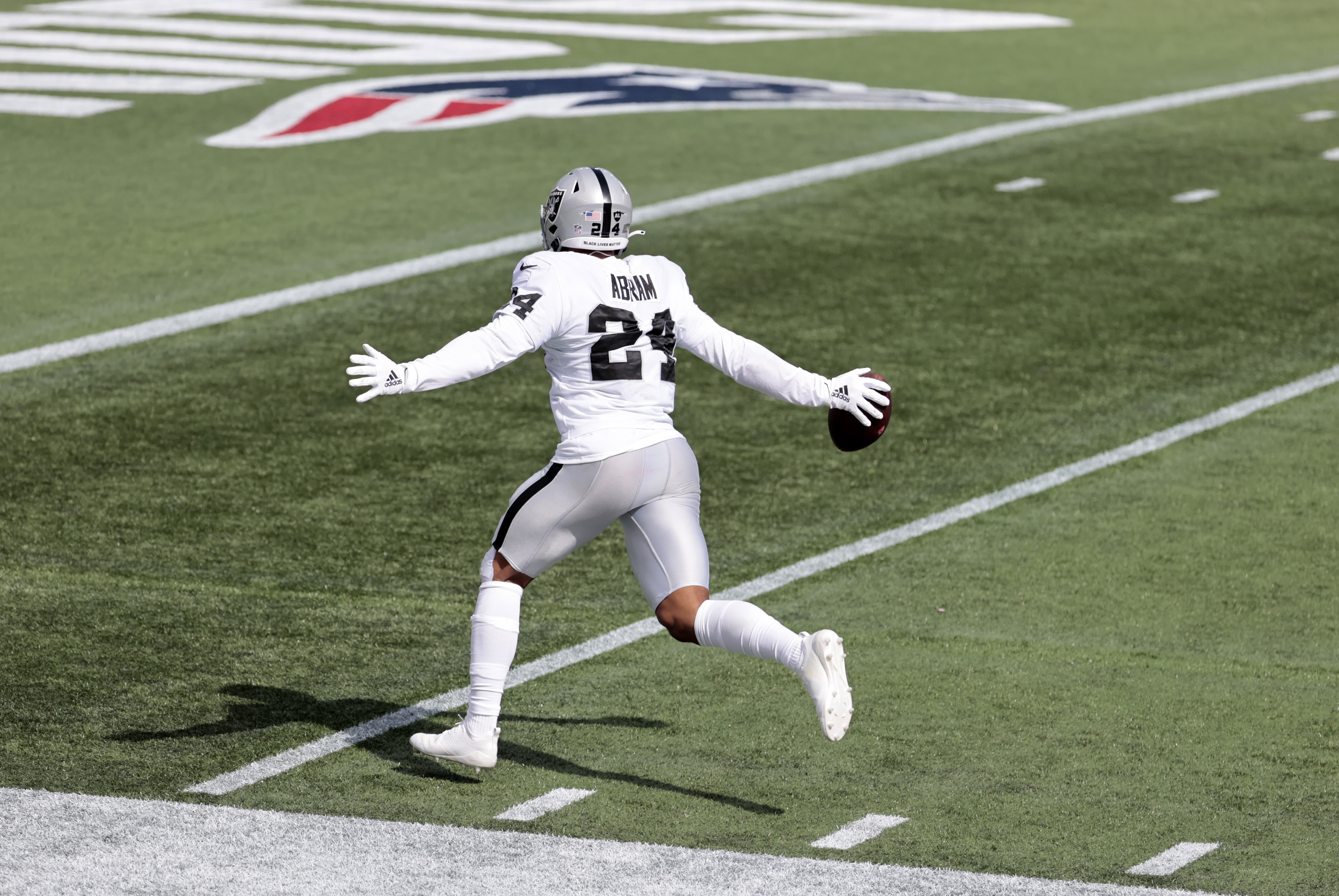 Las Vegas Raiders defensive back Johnathan Abram (24) runs during an NFL  football game against the Los Angeles Chargers Monday, Oct. 4, 2021, in  Inglewood, Calif. (AP Photo/Kyusung Gong Stock Photo - Alamy