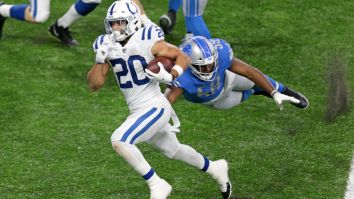 12 Players To Grab Off Of Waivers Heading Into Fantasy Football Week 9