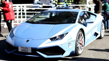 Italian State Police Use Lamborghini Huracan To Transport A Kidney 300 Miles In Two Hours