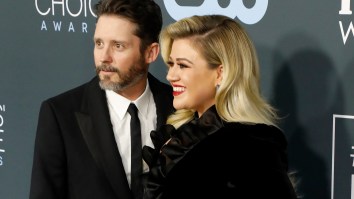 Kelly Clarkson’s Ex-Husband Is Asking $436,000 PER MONTH In Divorce Settlement While Living In Montana